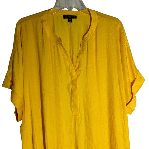 Lane Bryant V-neck short cuffed sleeve yellow blouse women’s size 18/20 - Picture 3 of 9